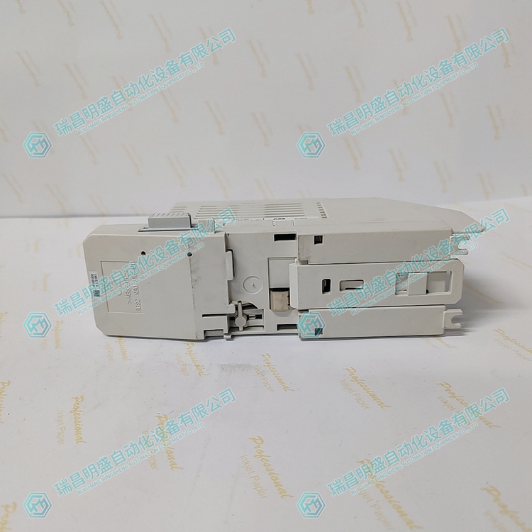 ABB AI895 3BSC690089R1 可编程逻辑控制器 