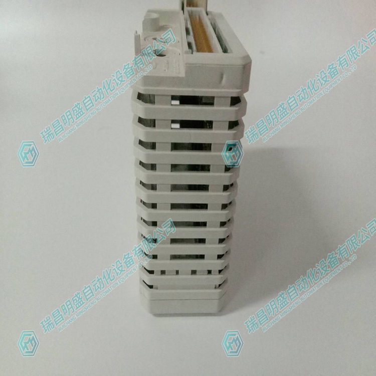 ABB  AI810 3BSE008516R1  数字输入输出模块