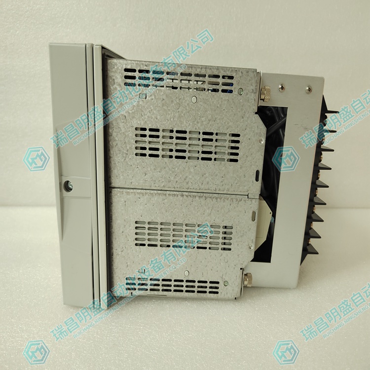 ABB REF615A_E HAFAABAAABE1BCA1XE 电机保护继电器